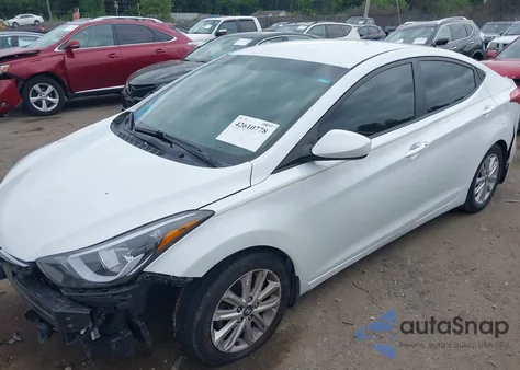 2016 Hyundai Elantra Se z USA, uszkodzony, nr VIN 5NPDH4AE0GH654389